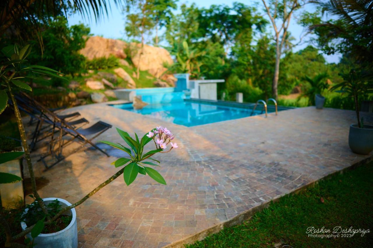 Kakulanda Resort Kurunegala Ngoại thất bức ảnh